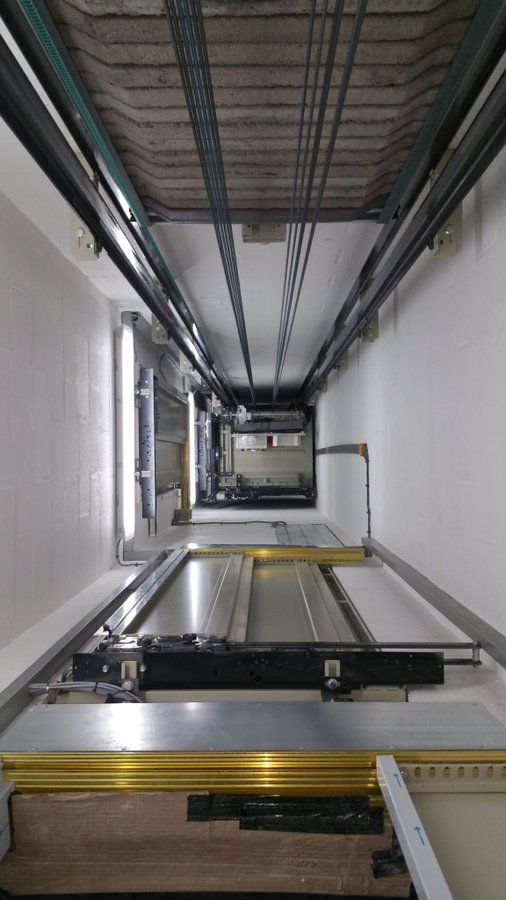 Expert Elevator Repair Engineers in Karnataka by Sugitech Elevators
